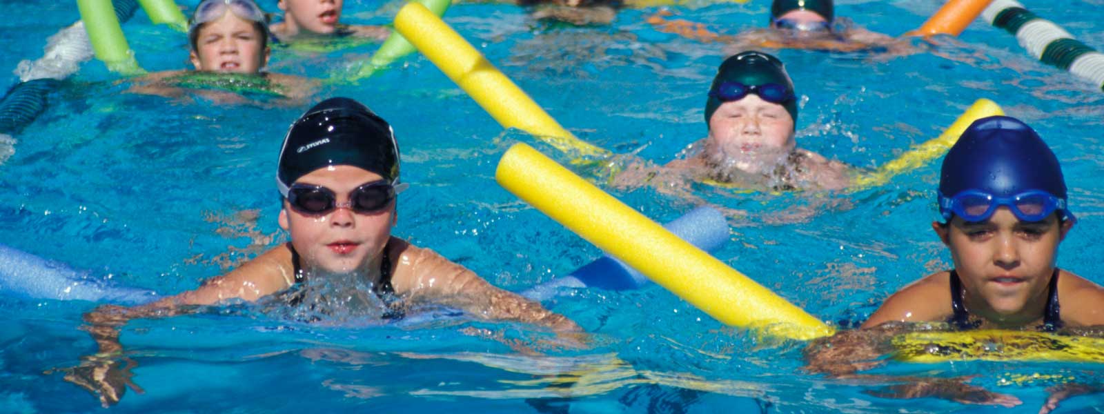 swimming-lesson-group